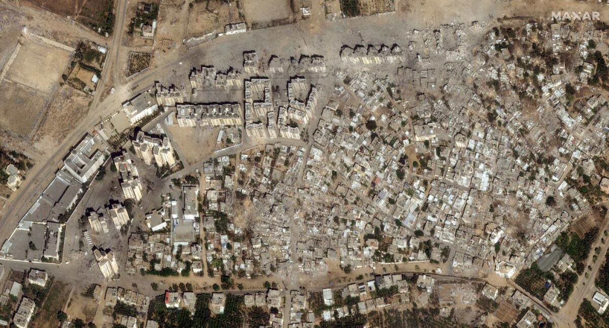 تظهر هذه الصورة التي قدمتها شركة ماكسار تكنولوجيز بعد الأضرار التي لحقت بحي عزبة بيت حانون شمال غزة، في 21 أكتوبر 2023. — AP